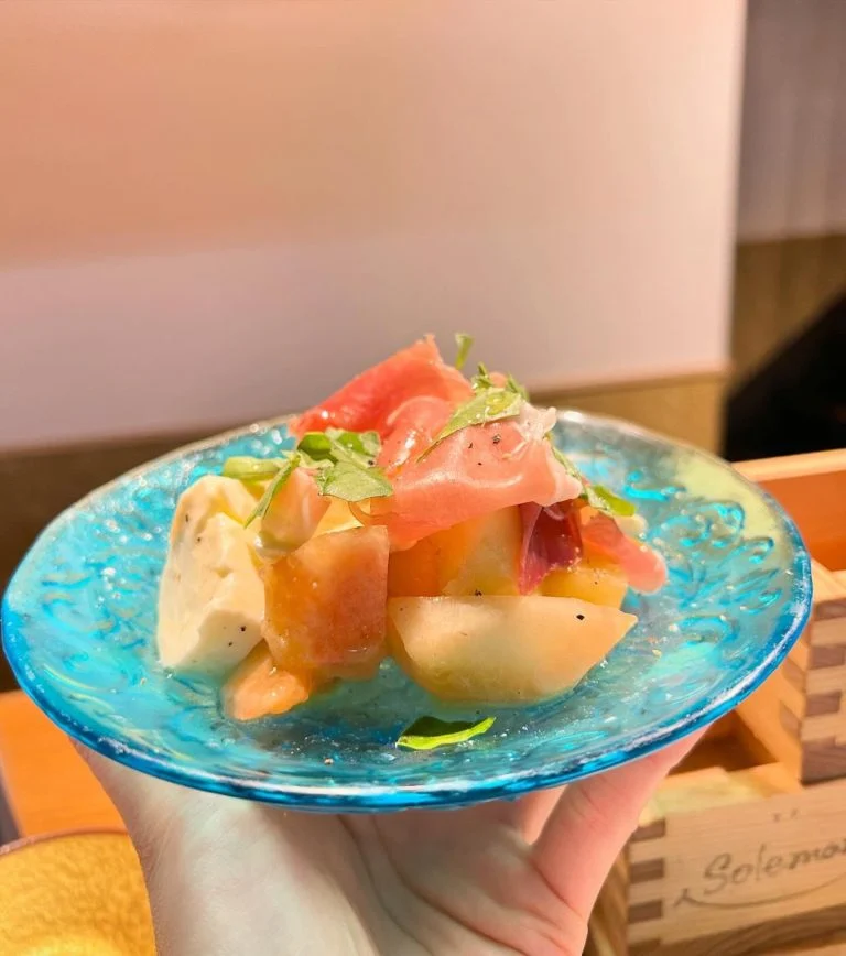 高崎×居酒屋×おしゃれ 旬の食材を使った料理が食べられる居酒屋「炉端ビストロソーレマン」
